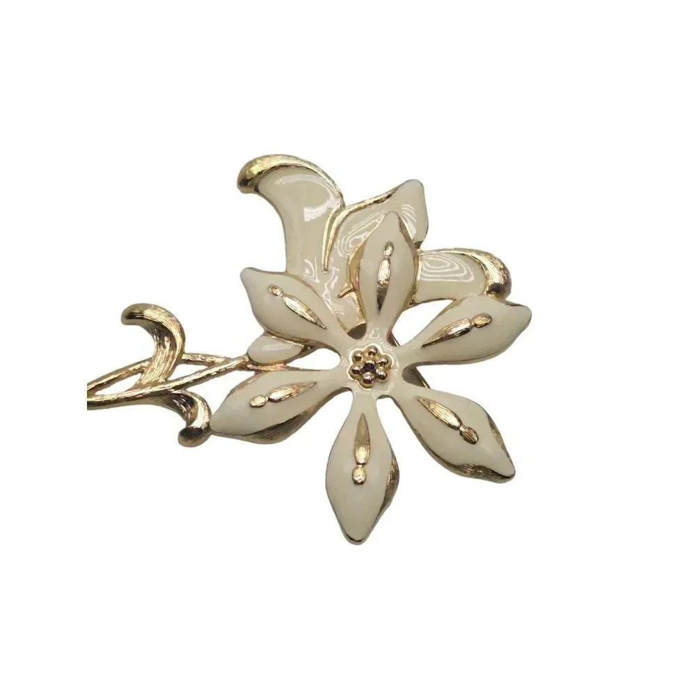 Monet Lily Flower Cream Enamel Floral Brooch Pin Gold Tone Vintage